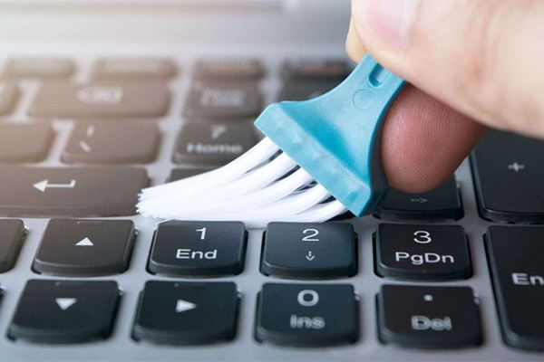Apple Patented the Anti-Crumb Keyboard Apple Patented the Anti-Crumb Keyboard