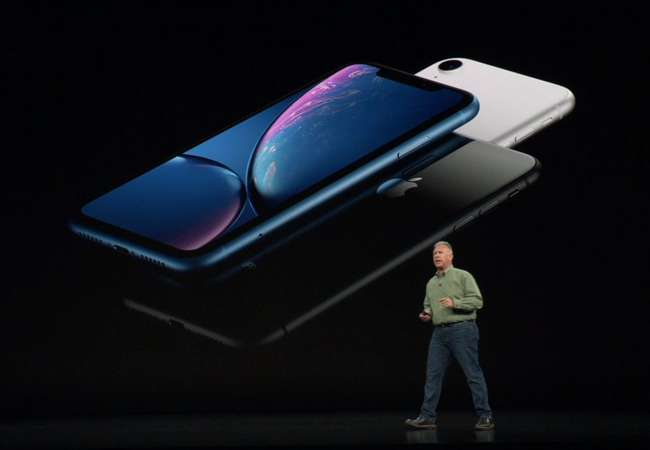 The iPhone XR features the 6.1-inch LCD display with the resolution of 1792 х 828, pixel density of 326 ppi and frequency of 120Hz The iPhone XR features the 6.1-inch LCD display with the resolution of 1792 х 828, pixel density of 326 ppi and frequency of 120Hz