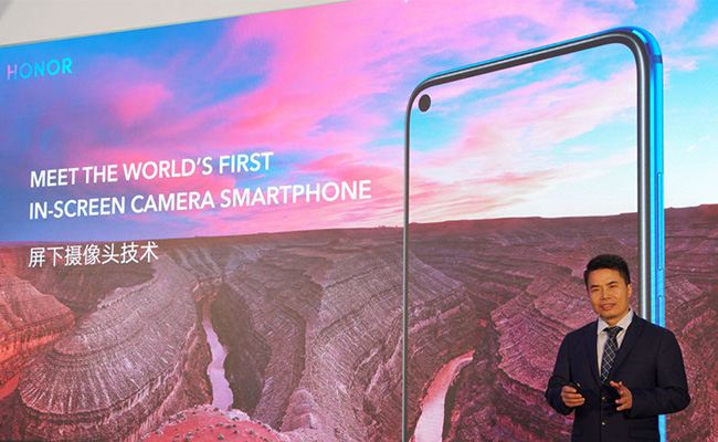 Huawei Honor View 20: meet the world's first in-screen camera smartphone. Huawei Honor View 20: meet the world's first in-screen camera smartphone.
