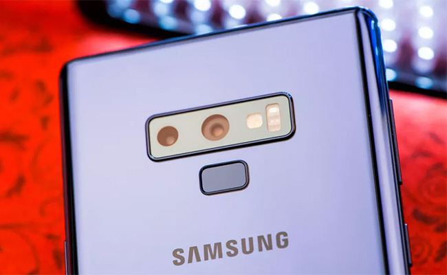 Samsung Galaxy S10 will reportedly come in 5G, Plus and budget versions. Samsung Galaxy S10 will reportedly come in 5G, Plus and budget versions.