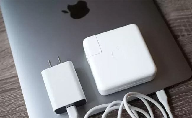 USB-C supports up to 100 watts. USB-C supports up to 100 watts.
