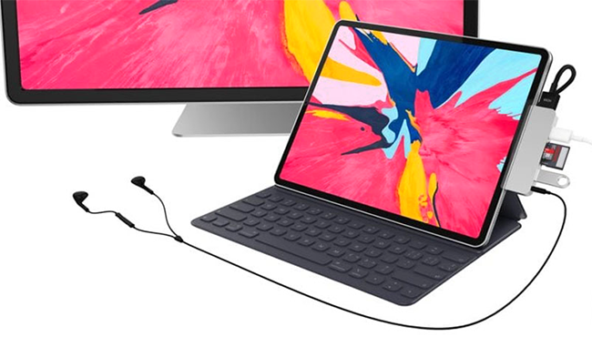With a good power output margin of new iPad’s USB-C port, you can connect the entire USB hubs with different ports. With a good power output margin of new iPad’s USB-C port, you can connect the entire USB hubs with different ports.