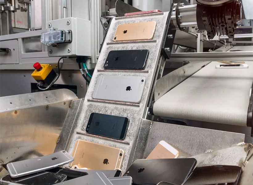 Apple's Daisy Robot Recovers Valuables Materials apples daisy robot recovers valuables materials iphone - Apple's Daisy Robot Recovers Valuables Materials