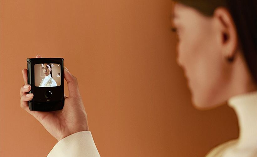 New Foldable RAZR by Motorola: Price Drops, Specs Improve new foldable razr by motorola price drops specs improve photo - New Foldable RAZR by Motorola: Price Drops, Specs Improve